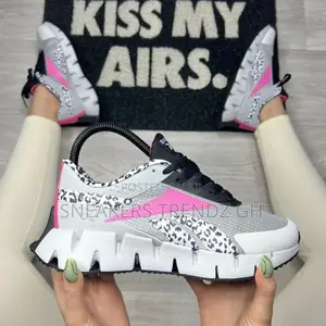 Reebok Sneakers