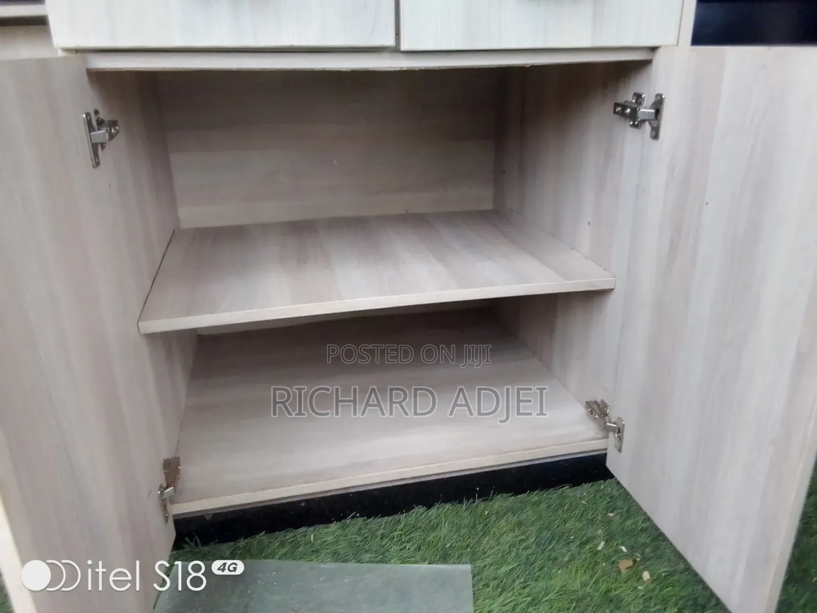Kechen Carbinet