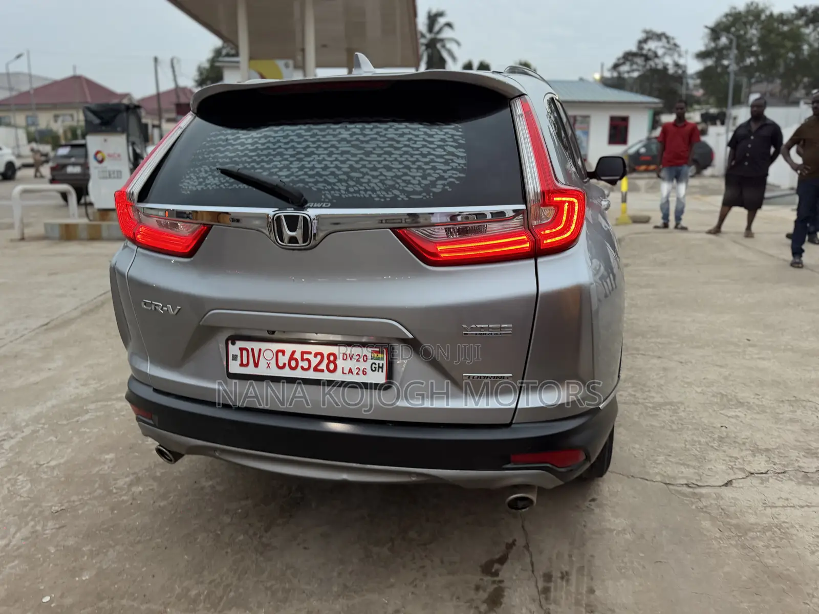 Honda CR-V Touring FWD 2018 Silver