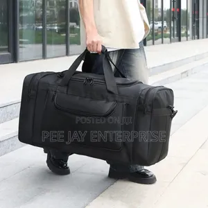 Black Large-Capacity Multi-Pocket Travel Duffle Bag