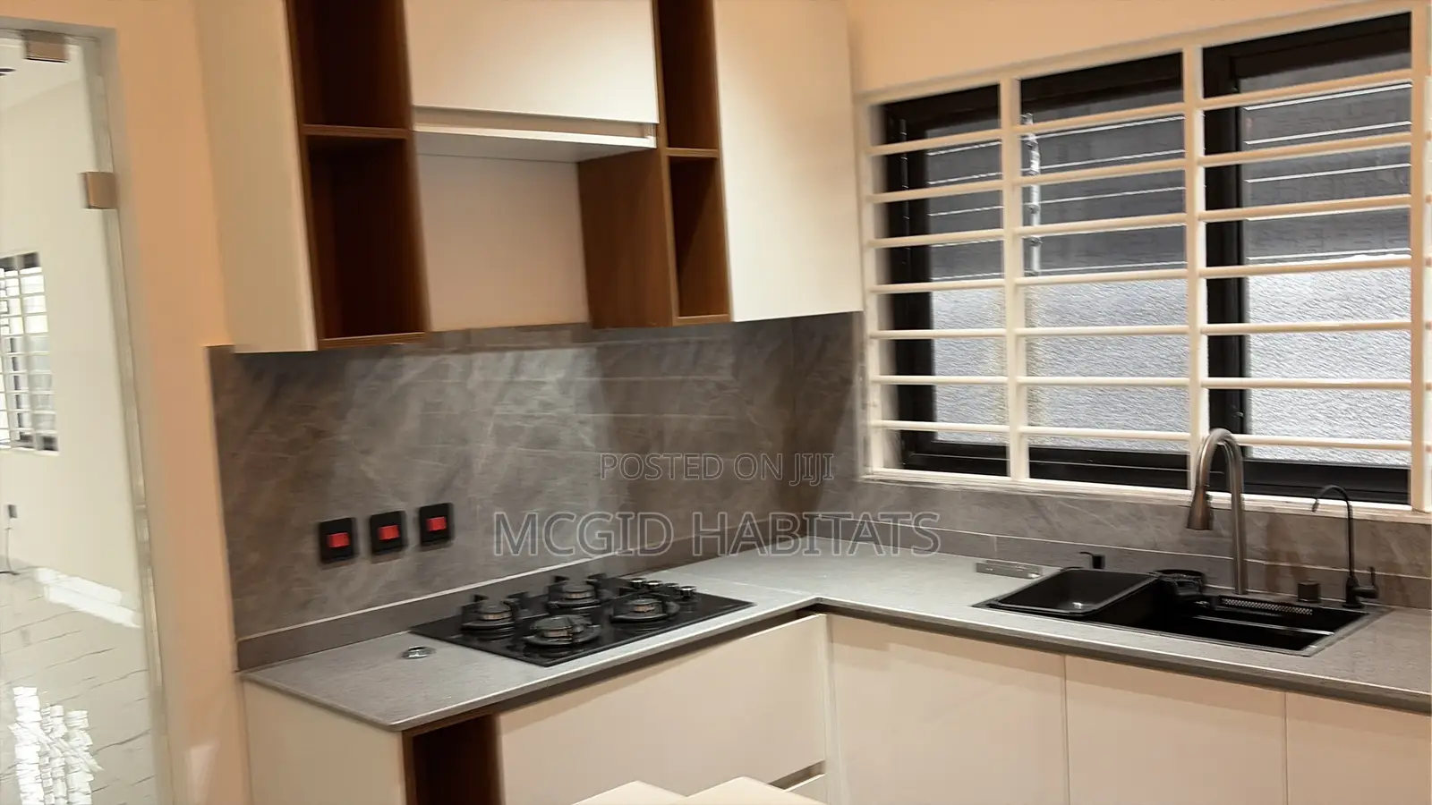 3bdrm House in Oyarifa for sale