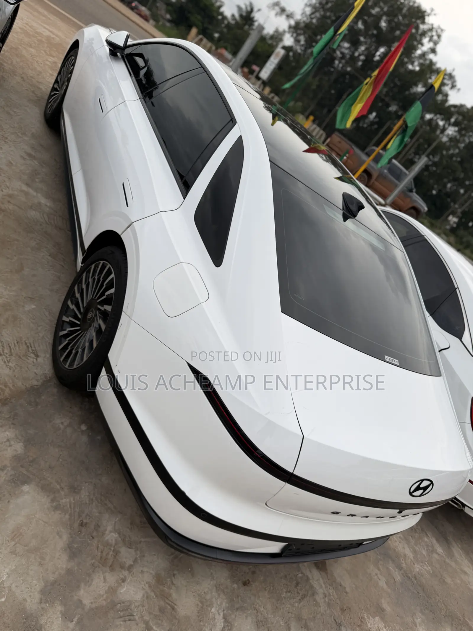Hyundai Grandeur 2025 White