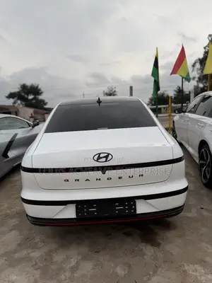 Hyundai Grandeur 2025 White