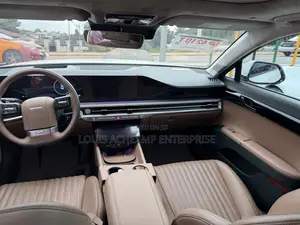 Hyundai Grandeur 2025 White