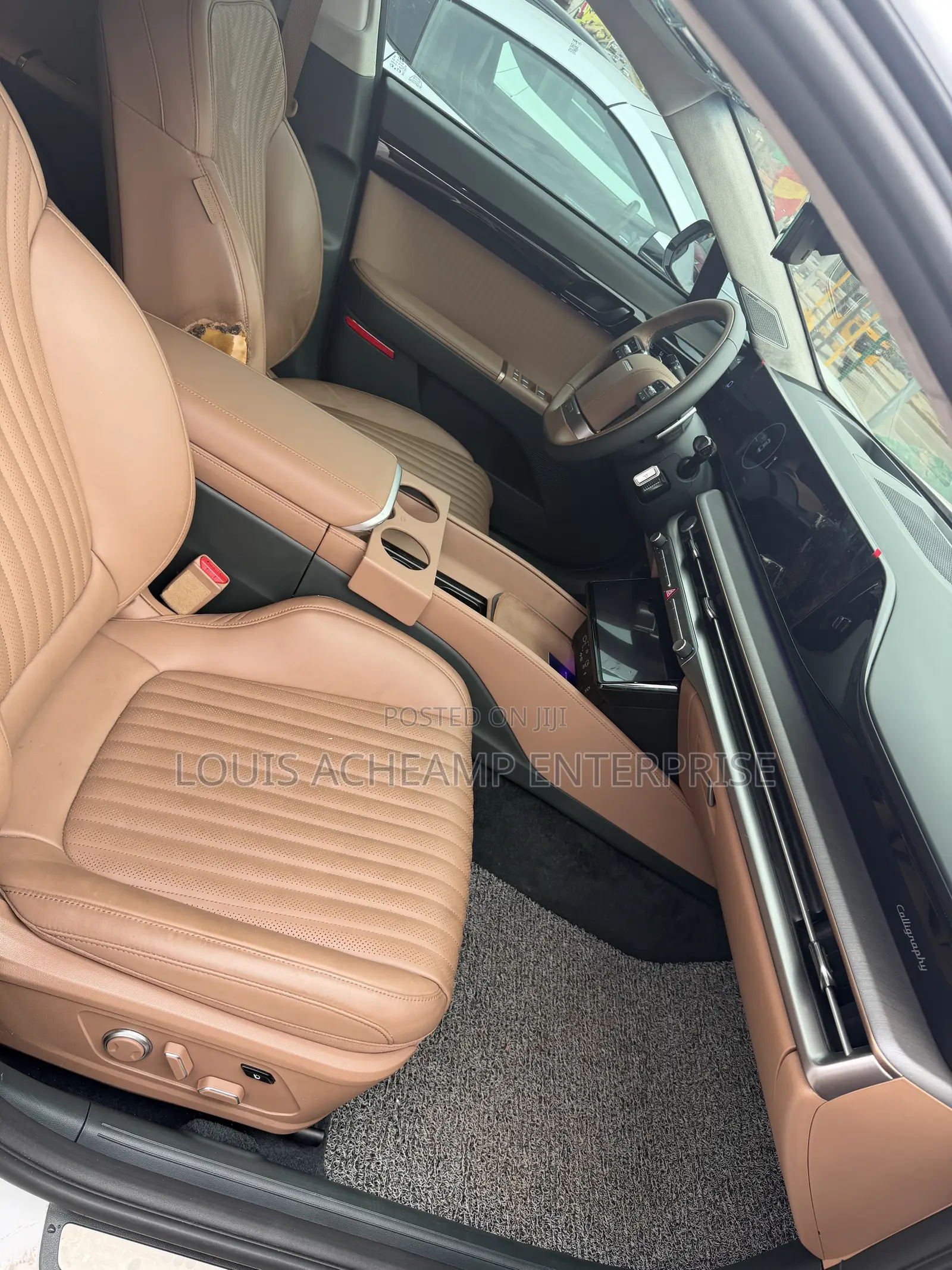 Hyundai Grandeur 2025 White
