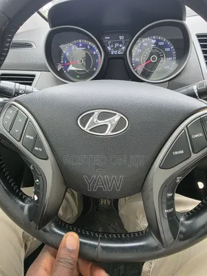 Hyundai Elantra Limited 4dr Sedan (1.8L 4cyl 6A) 2015 Gray