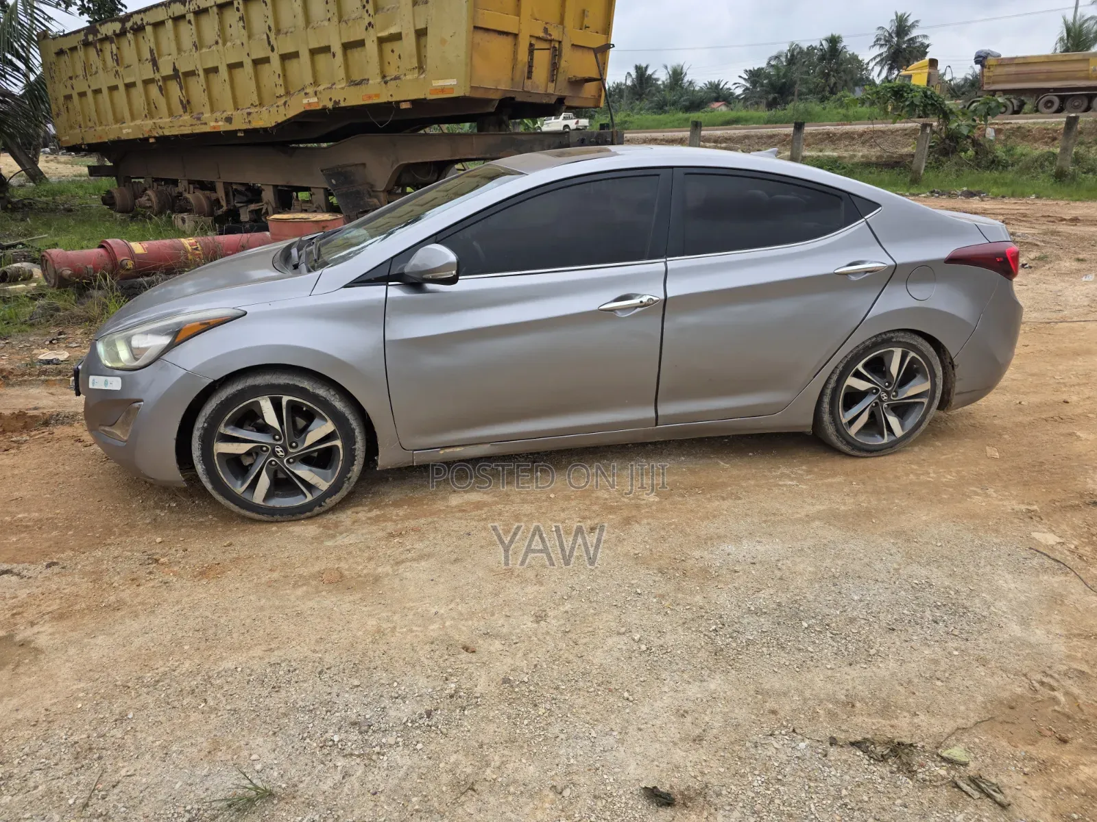 Hyundai Elantra Limited 4dr Sedan (1.8L 4cyl 6A) 2015 Gray