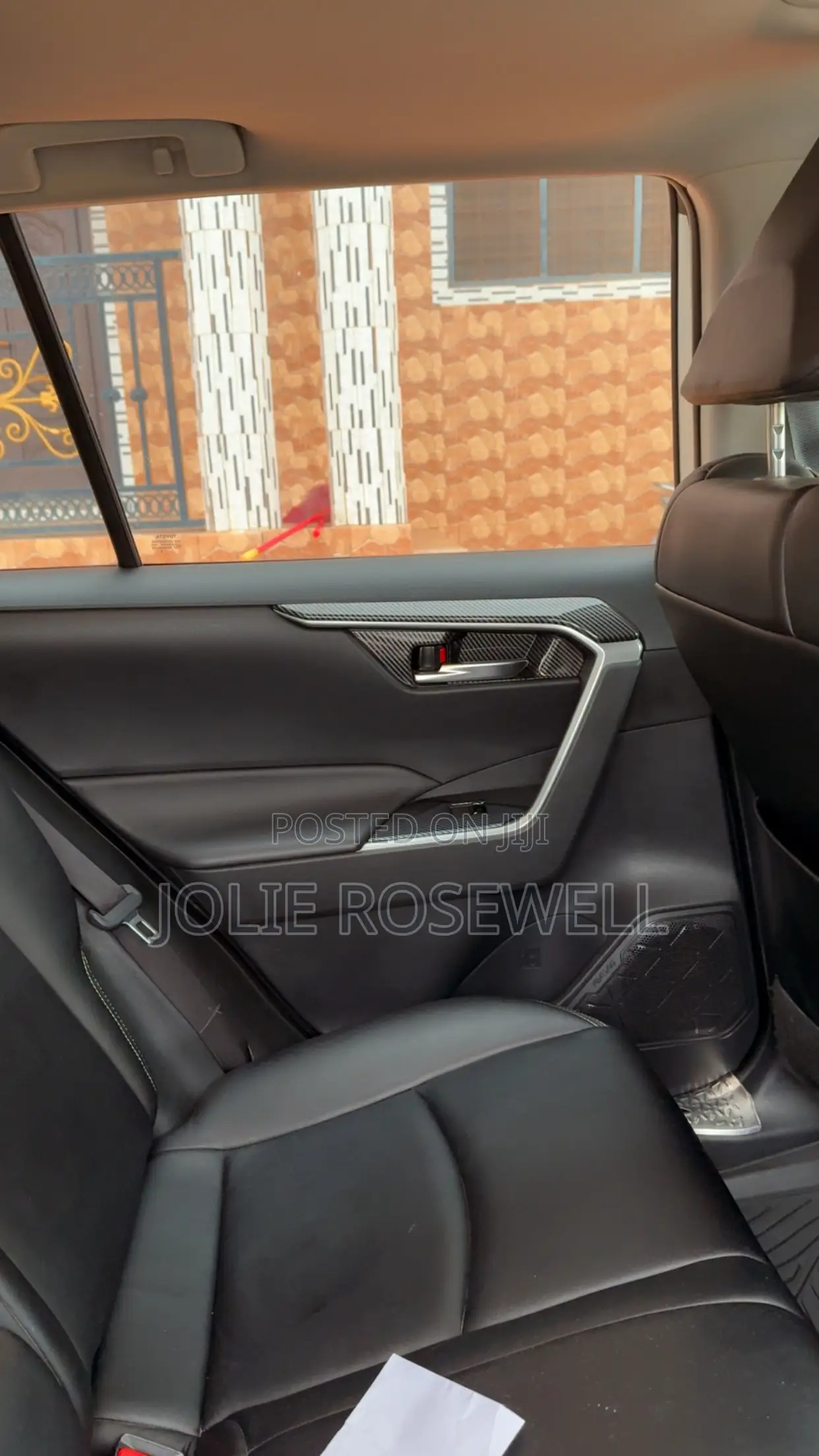 Toyota RAV4 XLE Premium AWD 2020 White