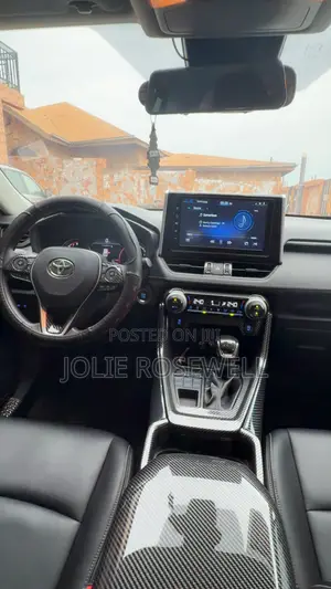 Toyota RAV4 XLE Premium AWD 2020 White