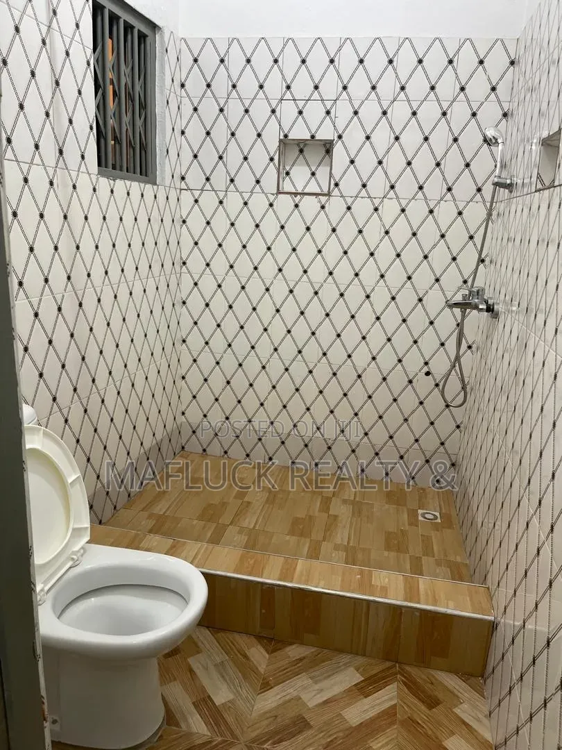 1bdrm Apartment in Lakeside Estate for rent