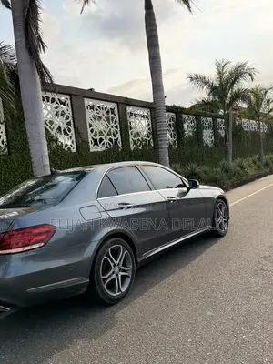 Mercedes-Benz E250 2017 Silver