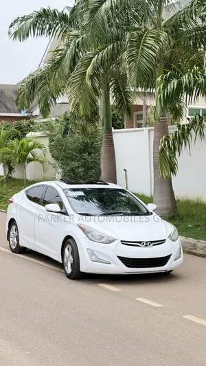 Hyundai Elantra Limited Sedan FWD (1.8L 4cyl 6A) 2016 White