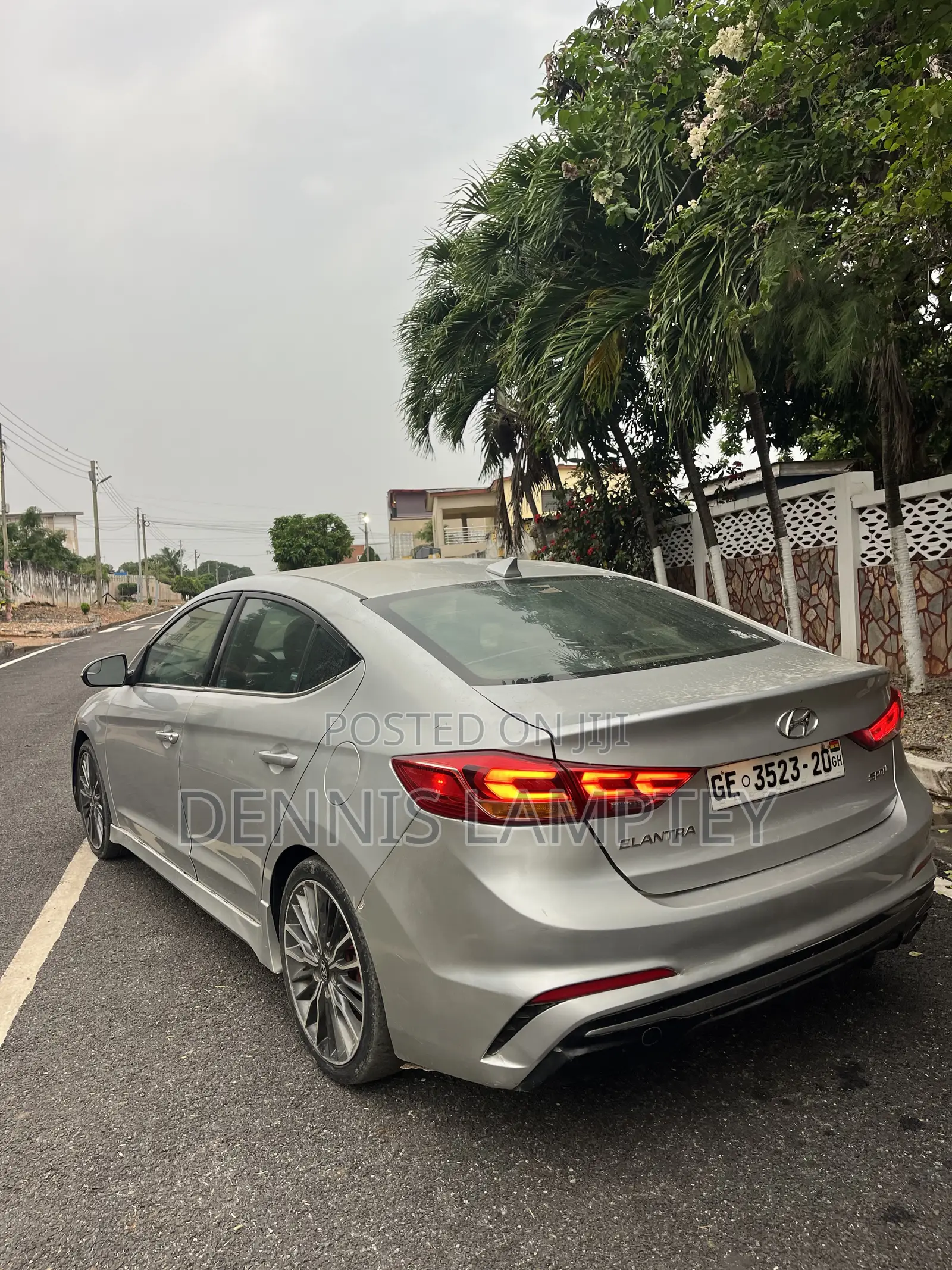 Hyundai Elantra 2017 Silver