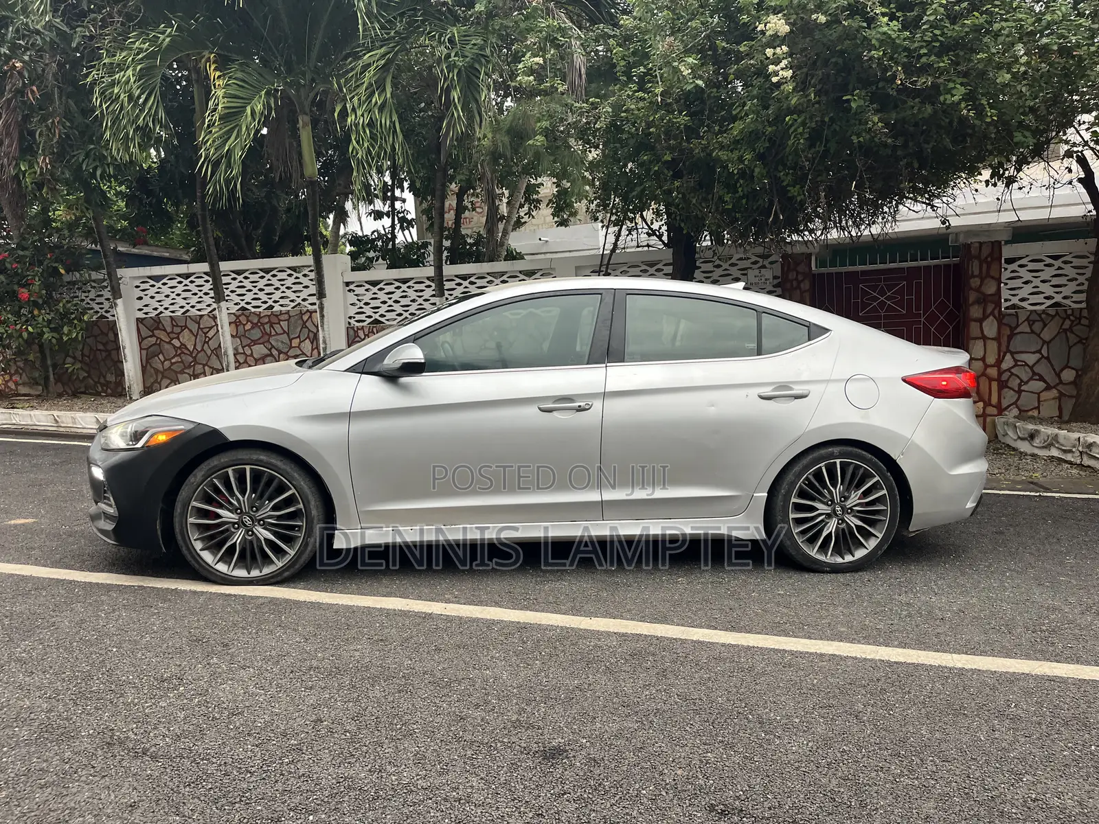Hyundai Elantra 2017 Silver