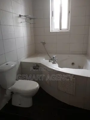 3bdrm Apartment in Cfc Down., Accra Metropolitan for rent