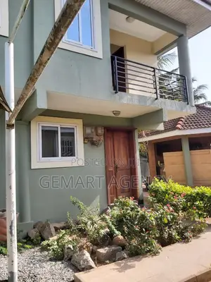 3bdrm Apartment in Cfc Down., Accra Metropolitan for rent
