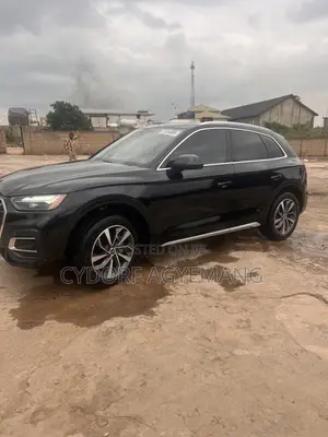 Audi Q5 Premium 2021 Black