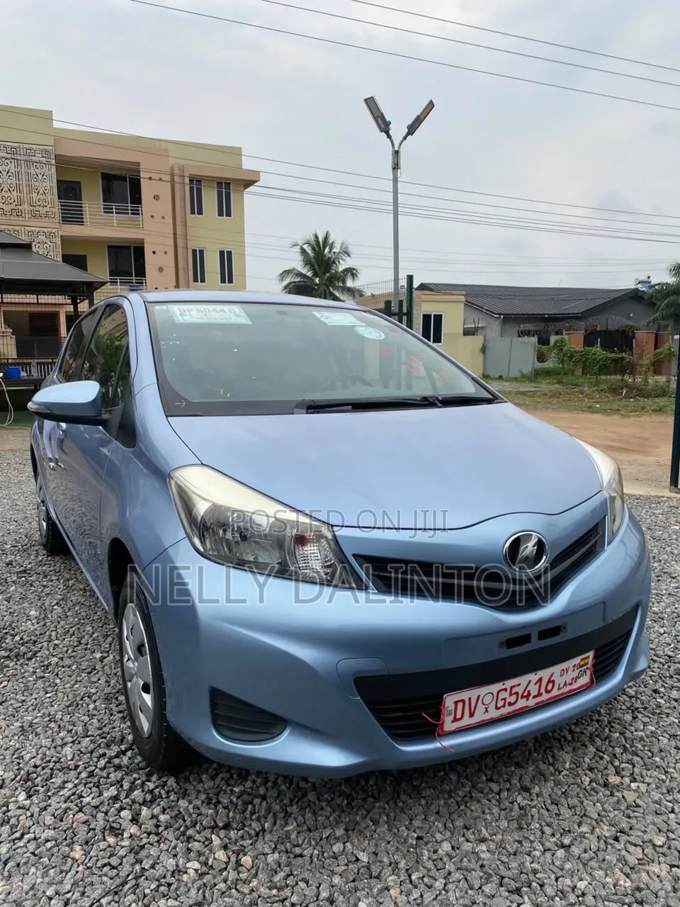 Toyota Vitz 1.3 FWD 5dr 2014 Blue