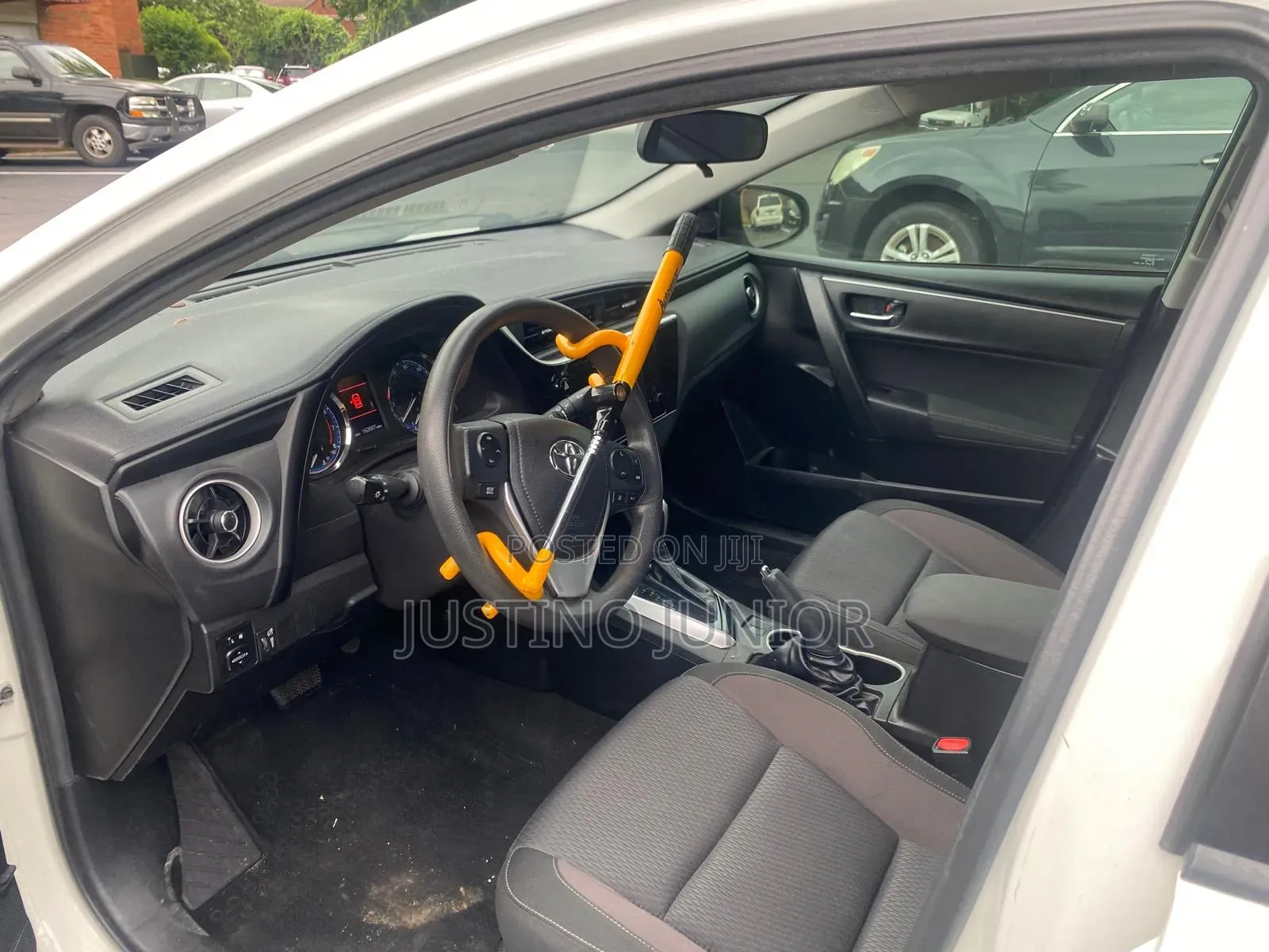 Toyota Corolla 2018 White