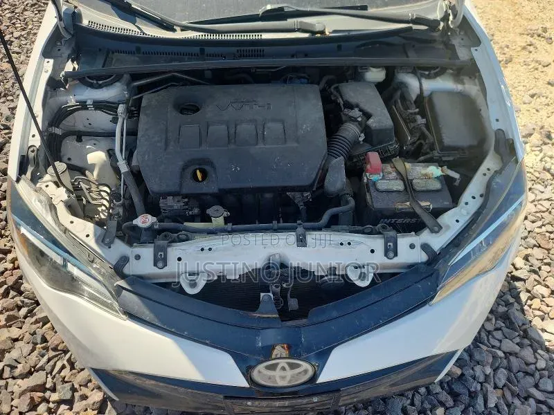 Toyota Corolla 2018 White