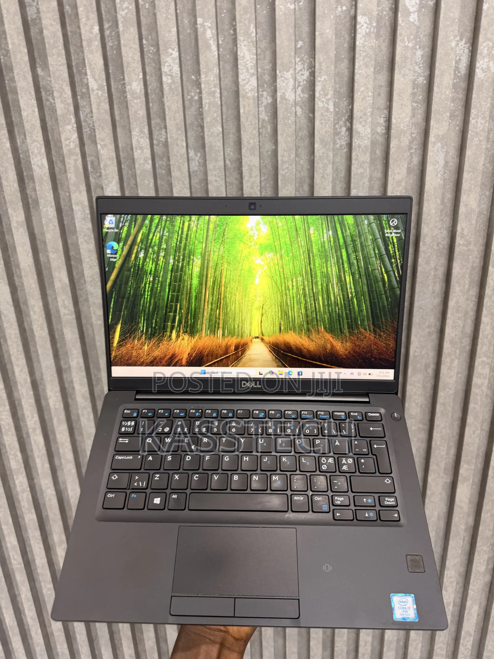 Laptop Dell Latitude 7390 8GB Intel Core i7 SSD 256GB