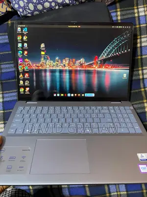 New Laptop Dell Inspiron 16 5640 32GB Intel Core 7 SSD 1T