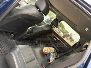 Honda CR-V Touring AWD 2019 Blue