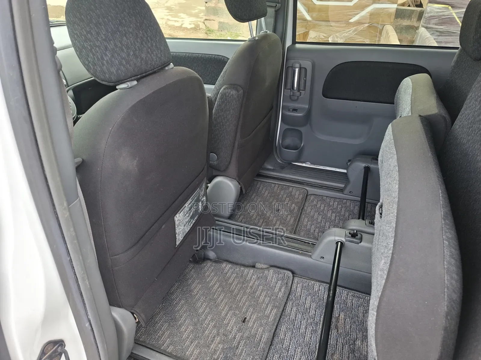 Toyota Sienta 2012 White