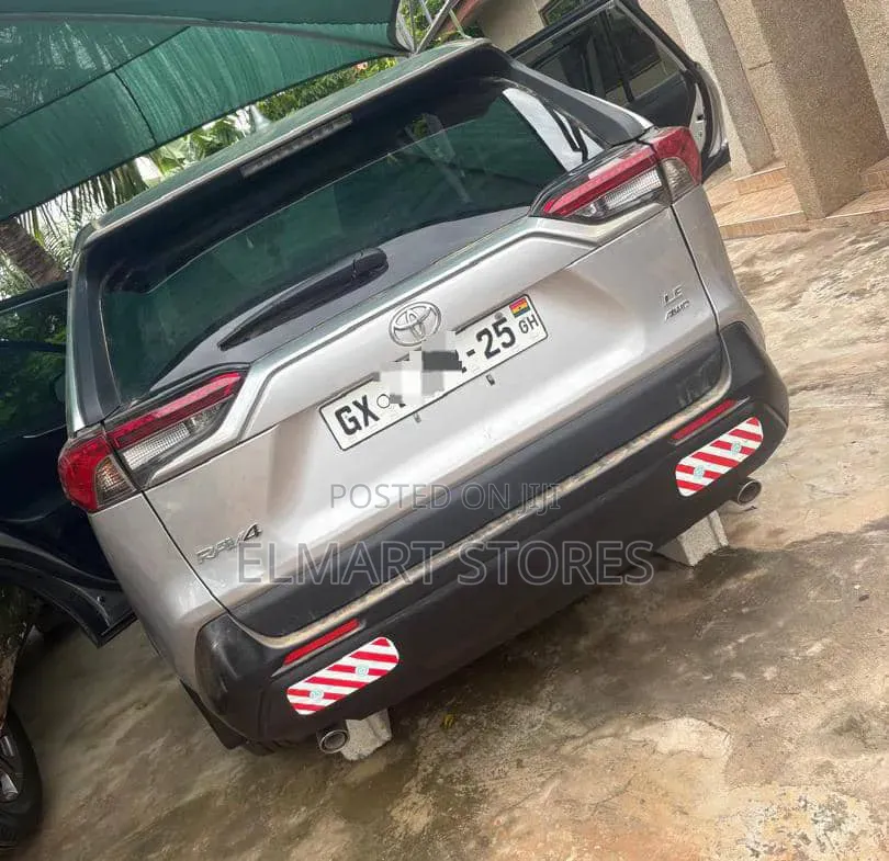 Toyota RAV4 2024 Gray