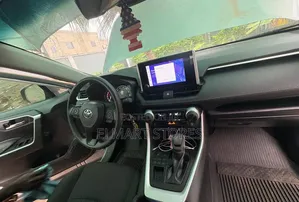 Toyota RAV4 2024 Gray