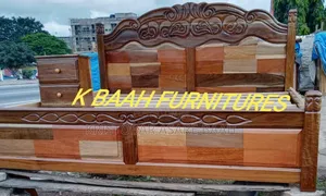 Kab2 Natural Wooden King's Bed