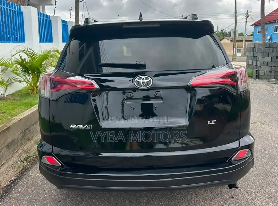 Toyota RAV4 LE 4dr SUV AWD (2.5L 4cyl 6A) 2018 Black