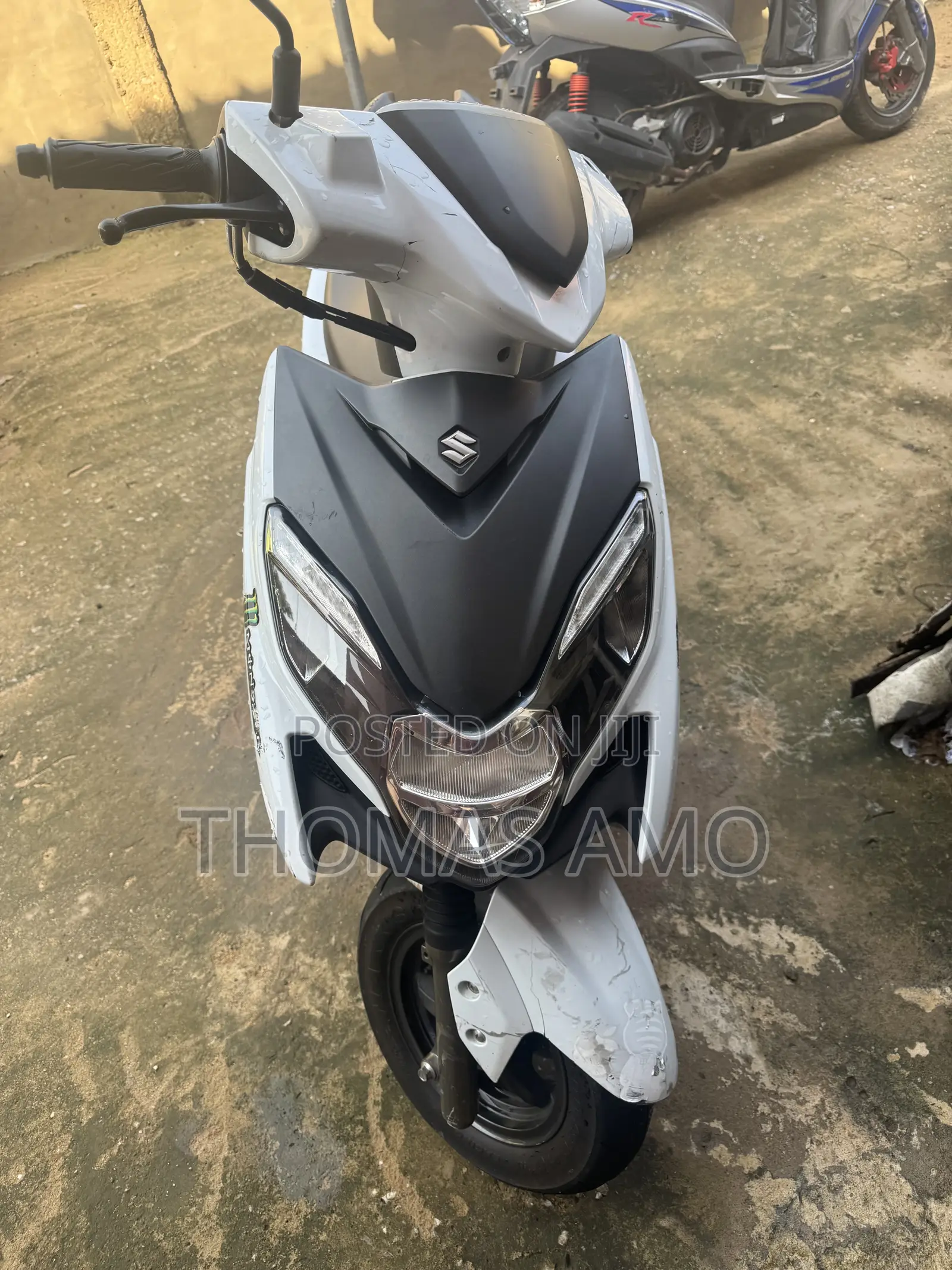 Suzuki 2021 White