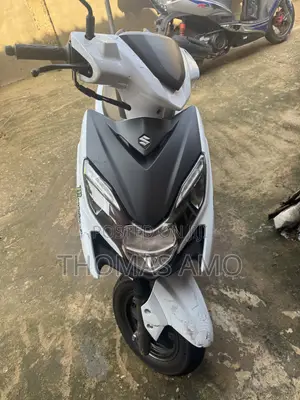 Suzuki 2021 White