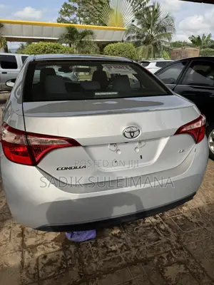 Toyota Corolla LE 4dr Sedan (1.8L 4cyl CVT) 2017 Silver