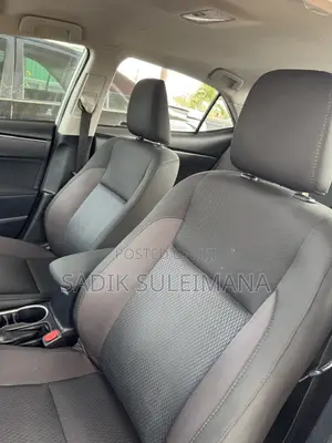Toyota Corolla LE 4dr Sedan (1.8L 4cyl CVT) 2017 Silver