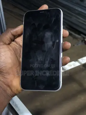 Apple iPhone XR 64 GB White