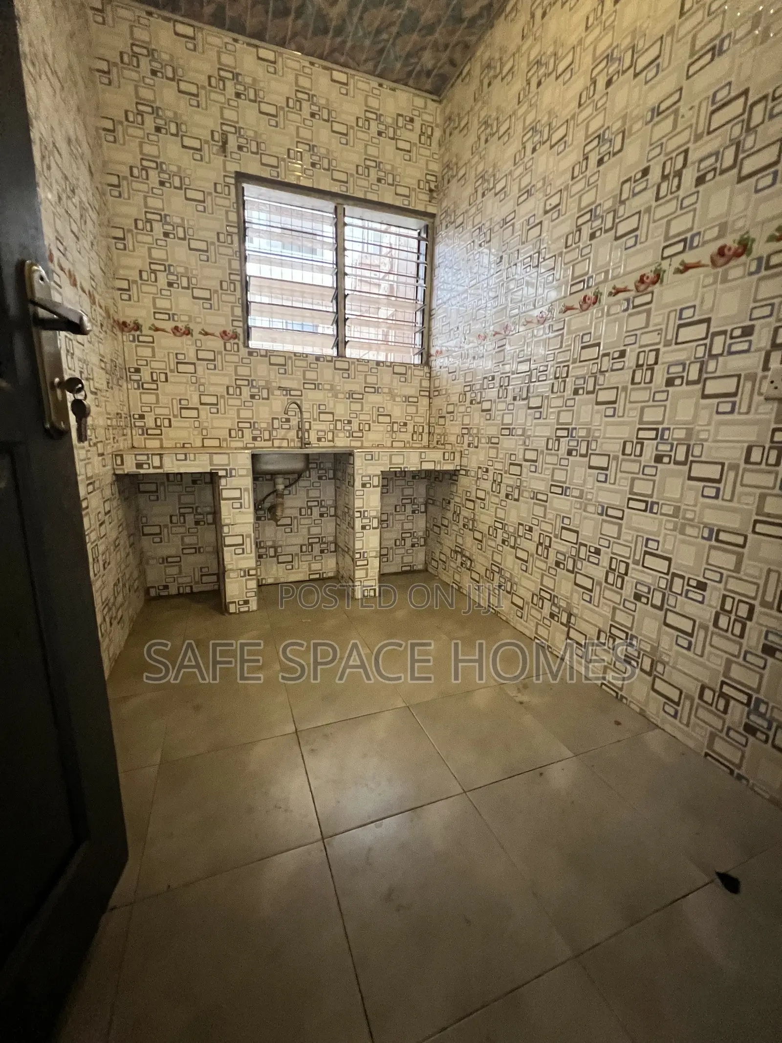 1bdrm Apartment in Burma Camp for rent