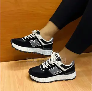 Ladies Postable Sneakers