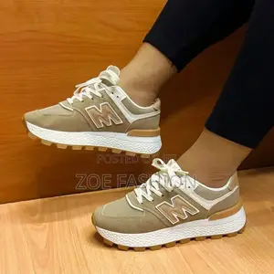 Ladies Postable Sneakers