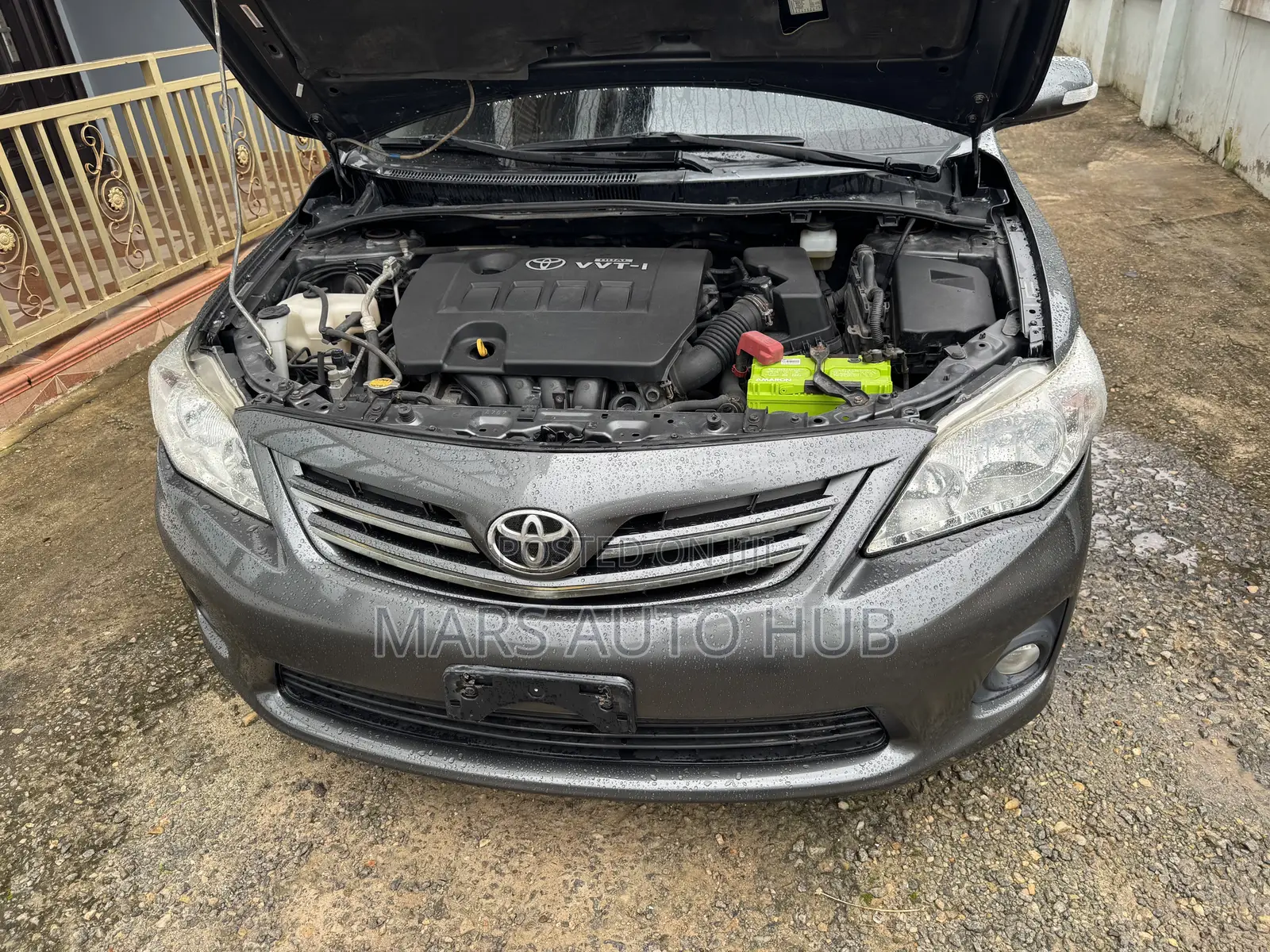 Toyota Corolla L 4dr Sedan (1.8L 4cyl 5M) 2013 Gray