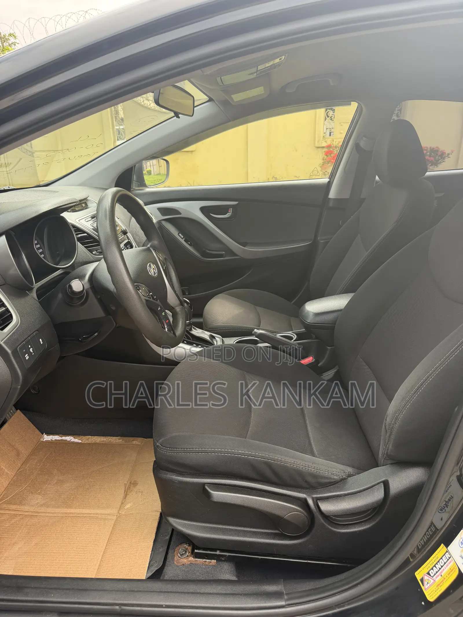 Hyundai Elantra SE Sedan FWD (1.8L 4cyl 6A) 2016 Black