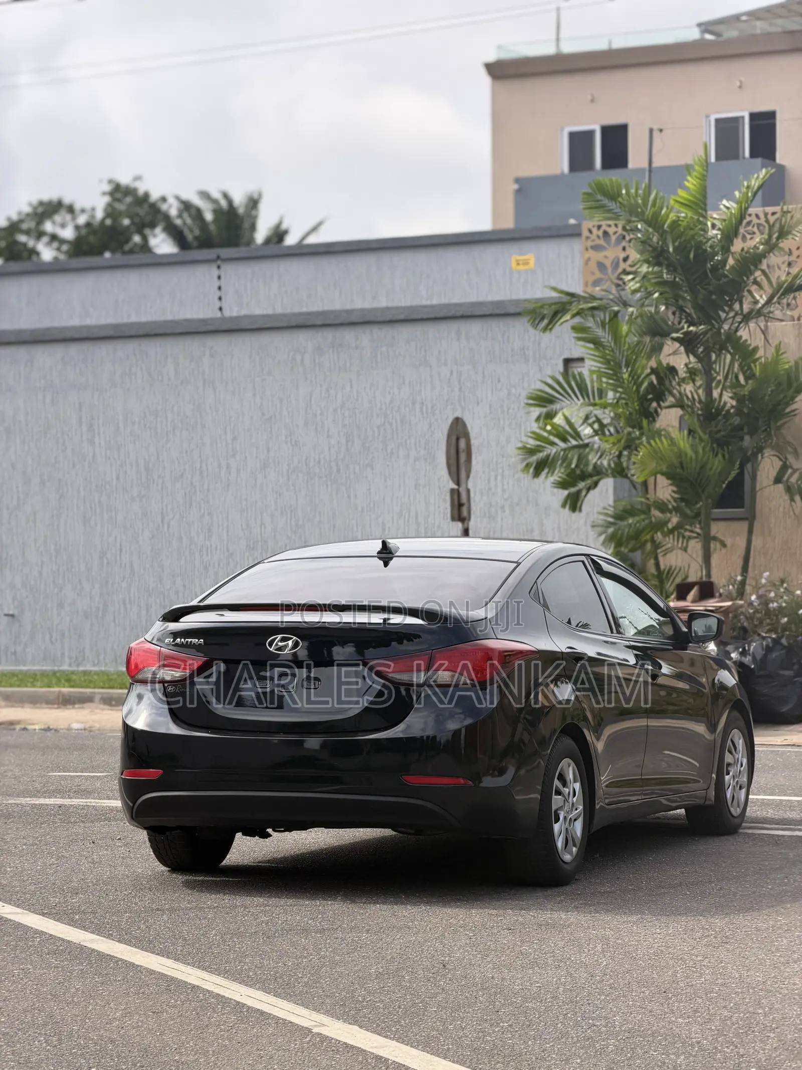 Hyundai Elantra SE Sedan FWD (1.8L 4cyl 6A) 2016 Black