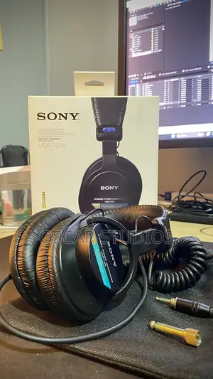 Sony Professional Dynamic Stereo Headphones MDR-7506