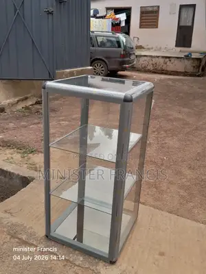 Showcase Glass