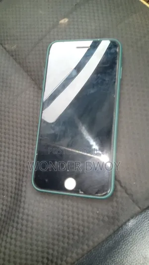 Apple iPhone 8 Plus 64 GB Silver