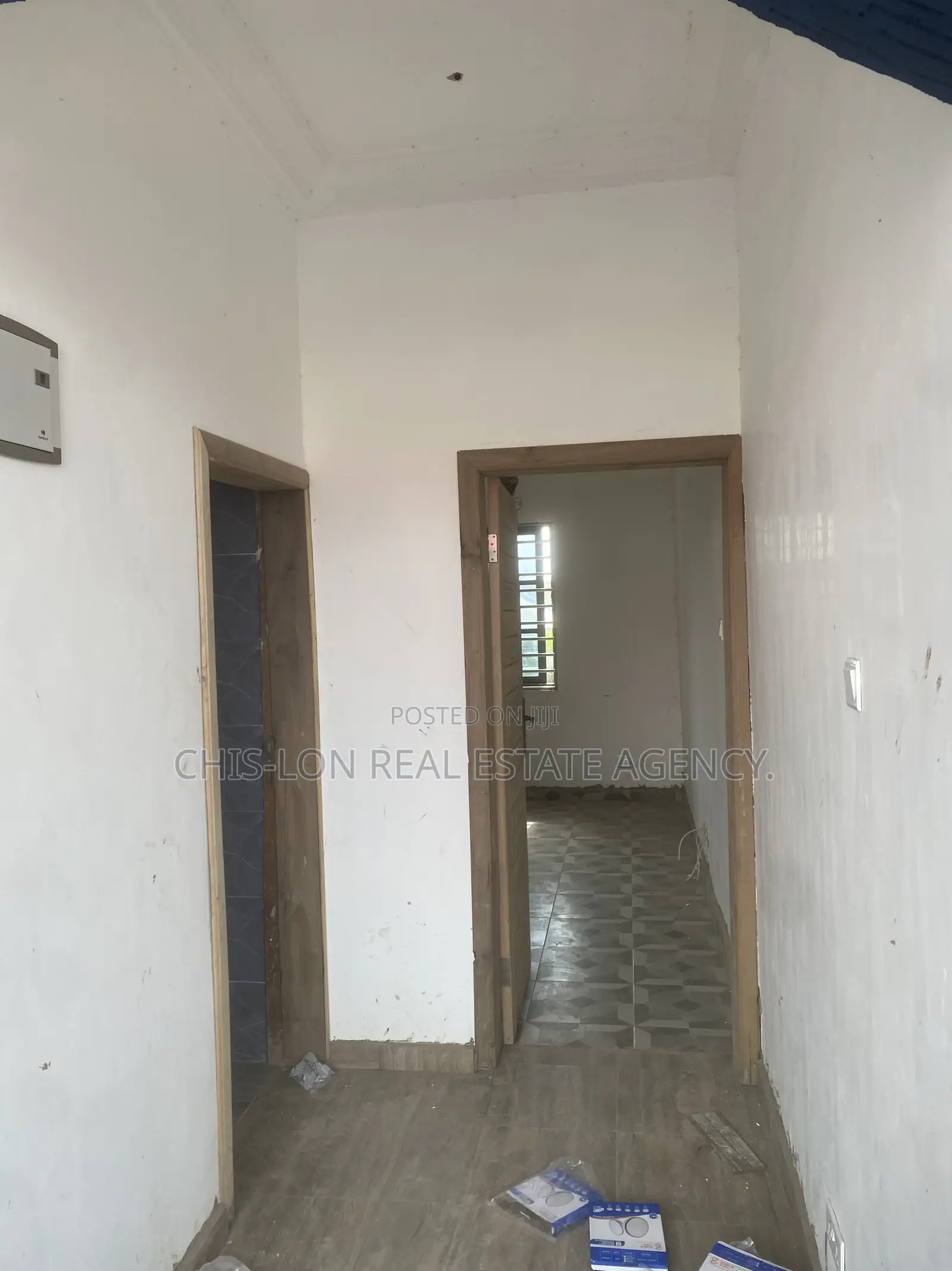 1bdrm Bedsitter in Chislon Brokers, Adade for rent