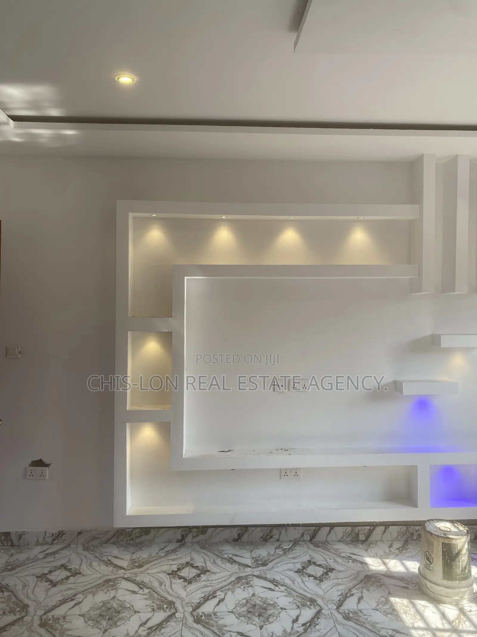 1bdrm Bedsitter in Chislon Brokers, Adade for rent