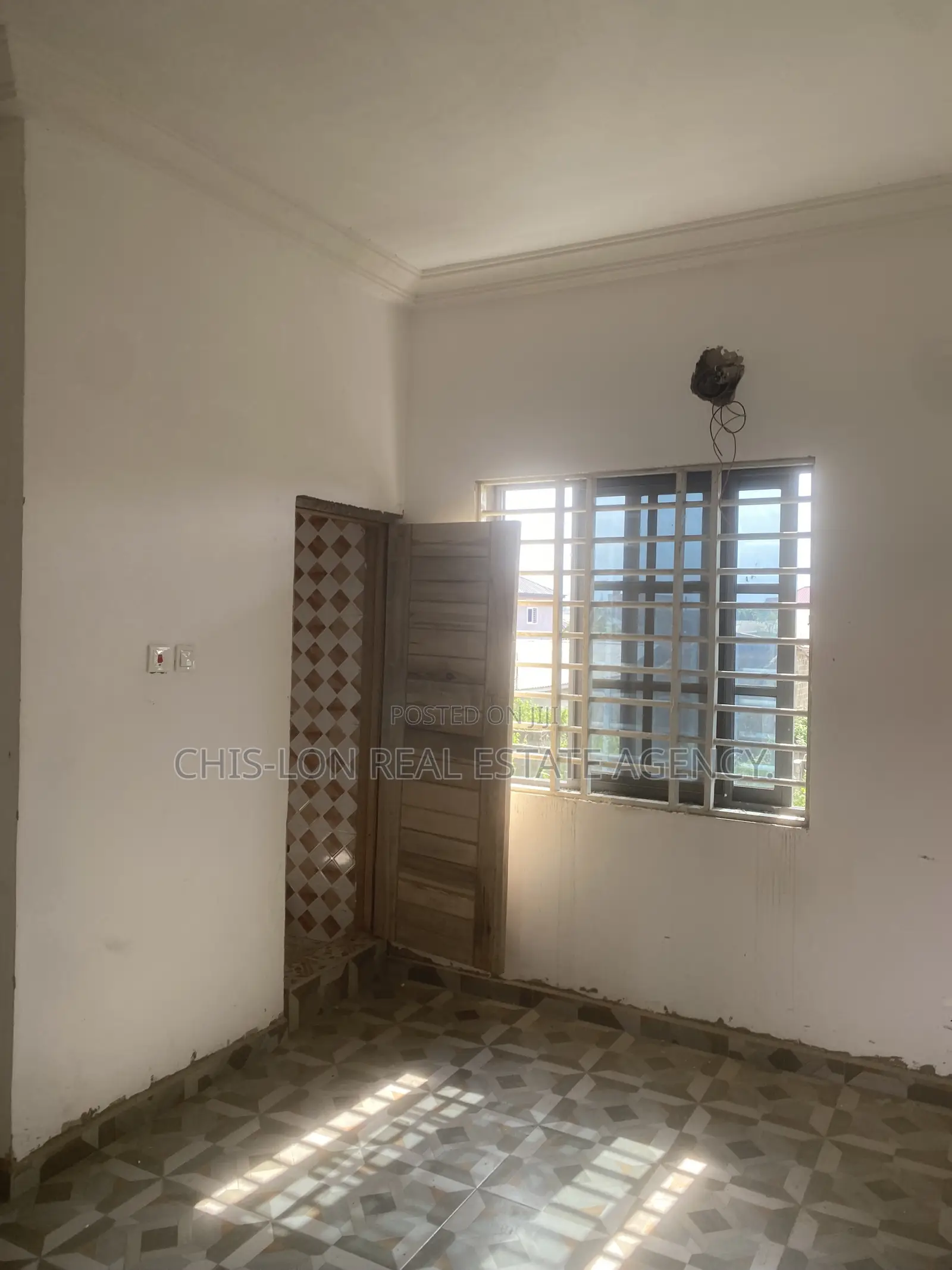 1bdrm Bedsitter in Chislon Brokers, Adade for rent