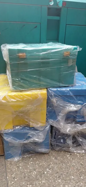 Students Chop Box